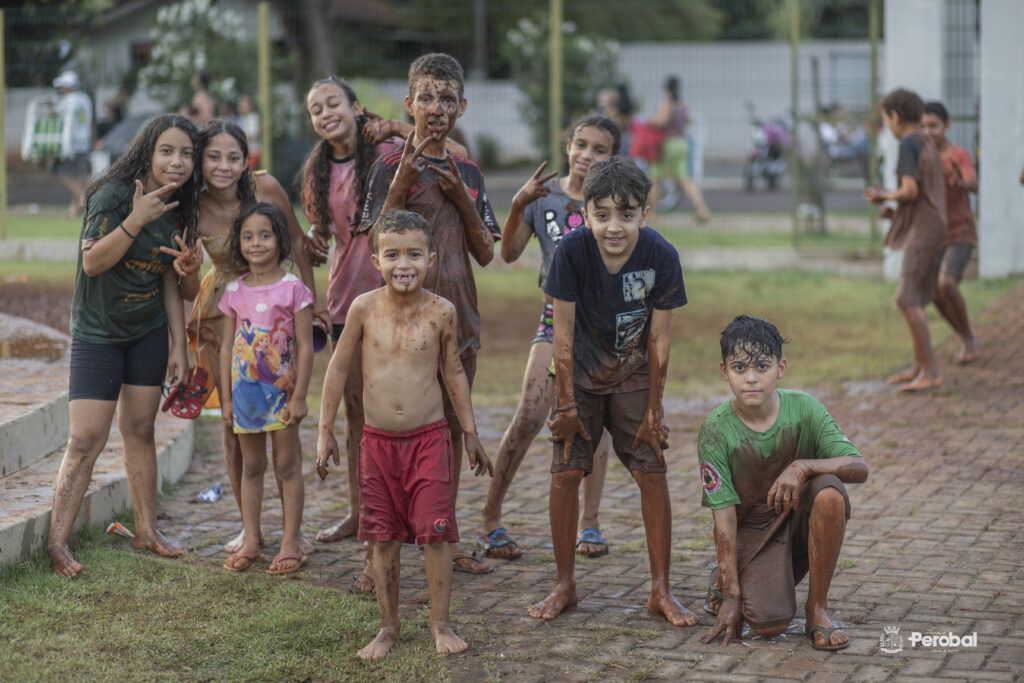IMG_9890-1024x683 Festa das Crianças em Perobal reúne centenas de famílias em um dia inesquecível de diversão