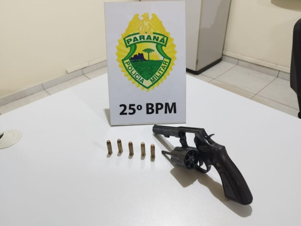 WhatsApp-Image-2025-11-03-at-06.02.03-1-1024x768 Polícia Militar apreende arma de fogo e prende homem por porte ilegal em Alto Piquiri