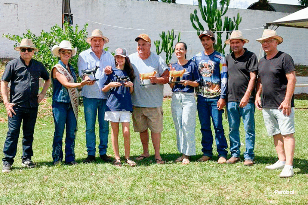 Materia3-1-1-1024x683 Produtores de Perobal conquistam destaque e levam premiações na Expo Umuarama 2026