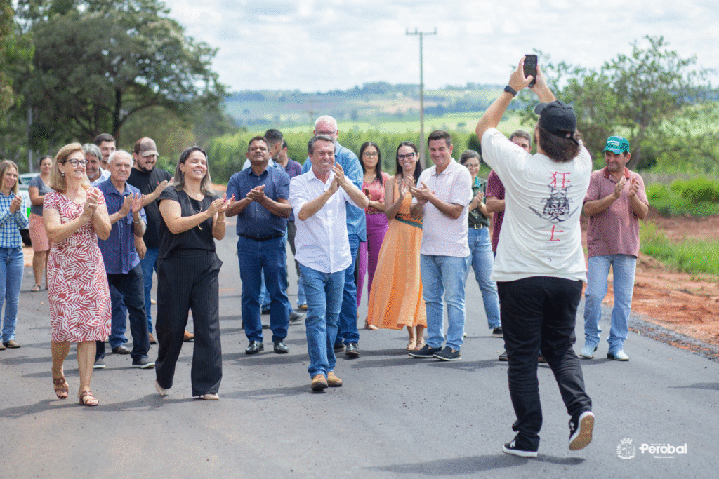 Materia5-1-1024x683 Obra da Estrada Itú entra na fase final e recebe visita de autoridades em Perobal