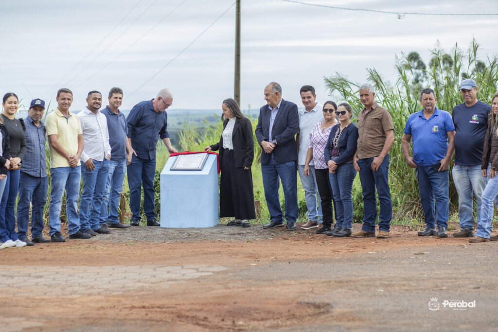 Estrada-Anta_3b-1024x683 Prefeitura de Perobal entrega novas estradas rurais e amplia investimentos no campo