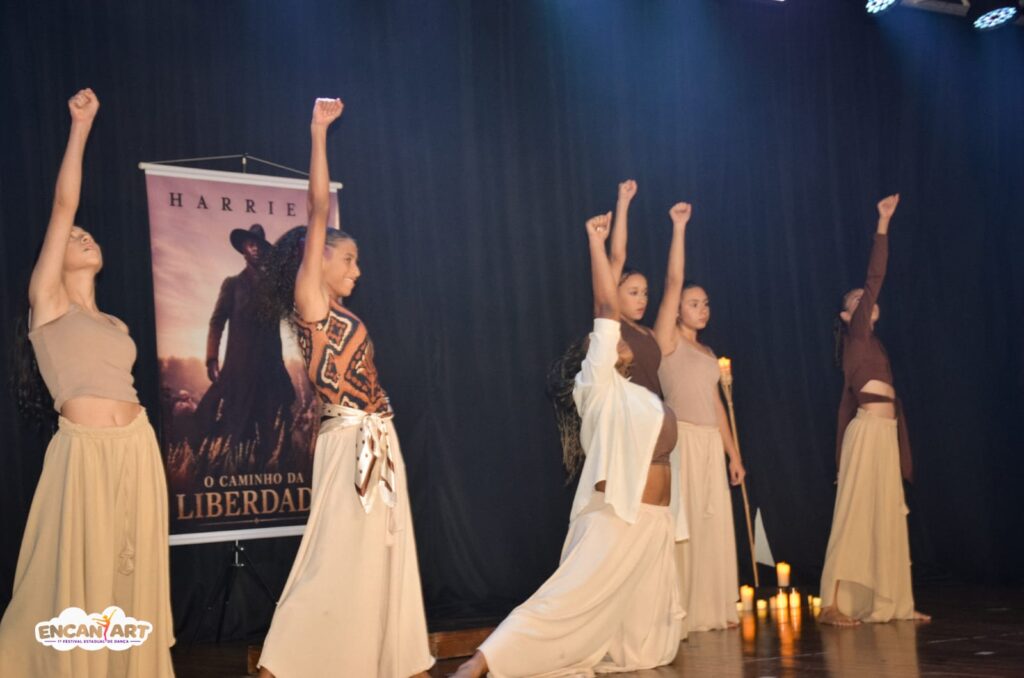 WhatsApp-Image-2026-08-26-at-10.02.30-4-1024x678 Grupo Cor e Arte de Perobal conquista 2º e 3º lugares no Festival Estadual de Dança de Goioerê